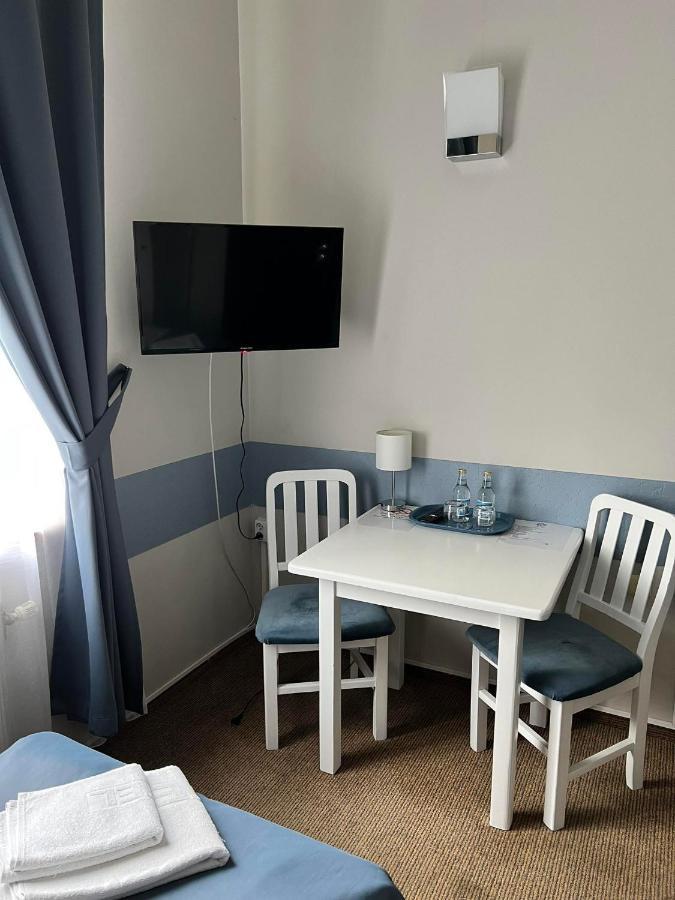 Hotel Park Opoczno ภายนอก รูปภาพ