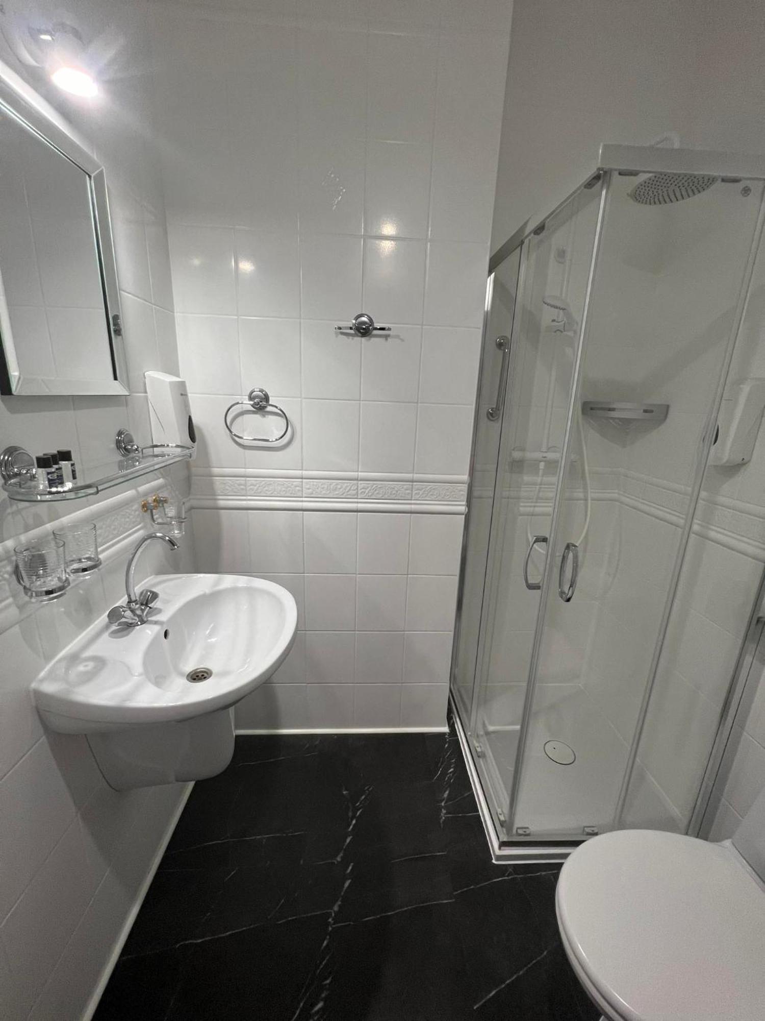 Hotel Park Opoczno ภายนอก รูปภาพ